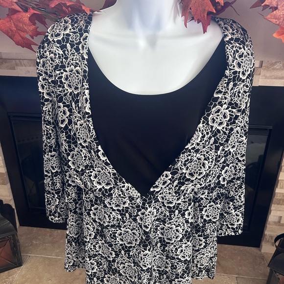 Briggs New York Black and White Lace Floral Blouse - Picture 1 of 3